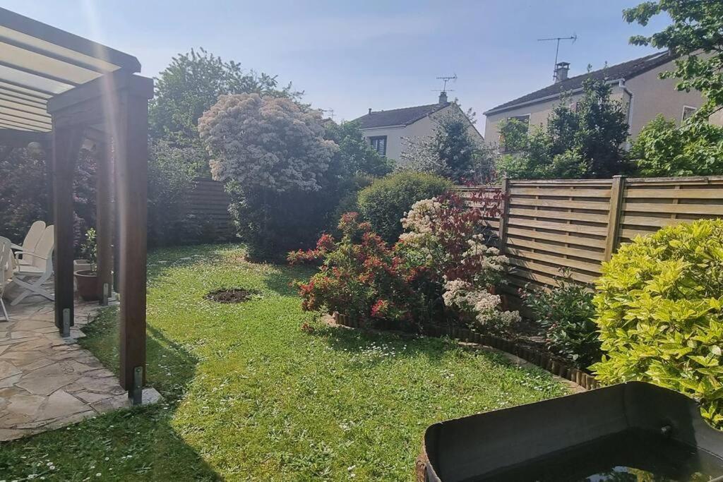 Un Havre De Paix Villa Villepinte  Eksteriør billede